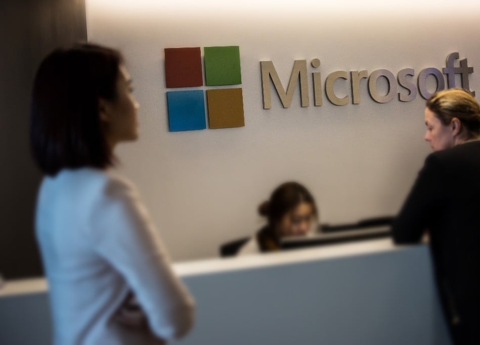 Microsoft droht, Gab Services wegen antisemitischer Beiträge einzustellen
